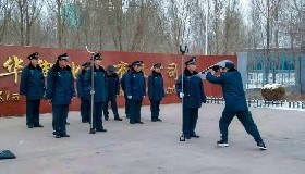 公司保安隊積極開展冬季訓(xùn)練活動